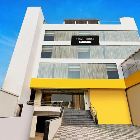 Hotel Townhouse Pendurthi Visakhapatnam Sabbavaram Exterior foto